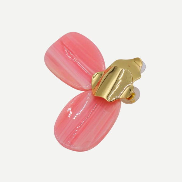 Blush Pink chique oorbellen met gouden top en glanzende roze marmerlook