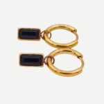 Noir Luxe Gouden oorbellen met rechthoekige zwarte kristal Stainless Steel
