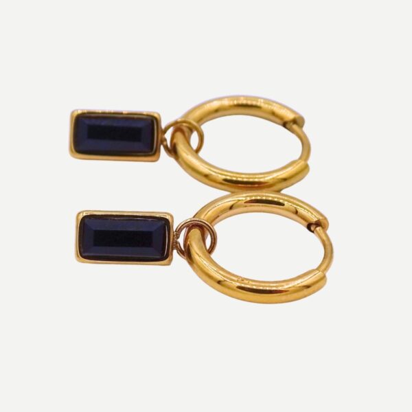 Noir Luxe Gouden oorbellen met rechthoekige zwarte kristal Stainless Steel
